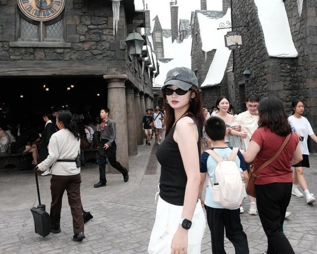 年感, 杨瀚森女友, img 年感, 杨瀚森女友, img